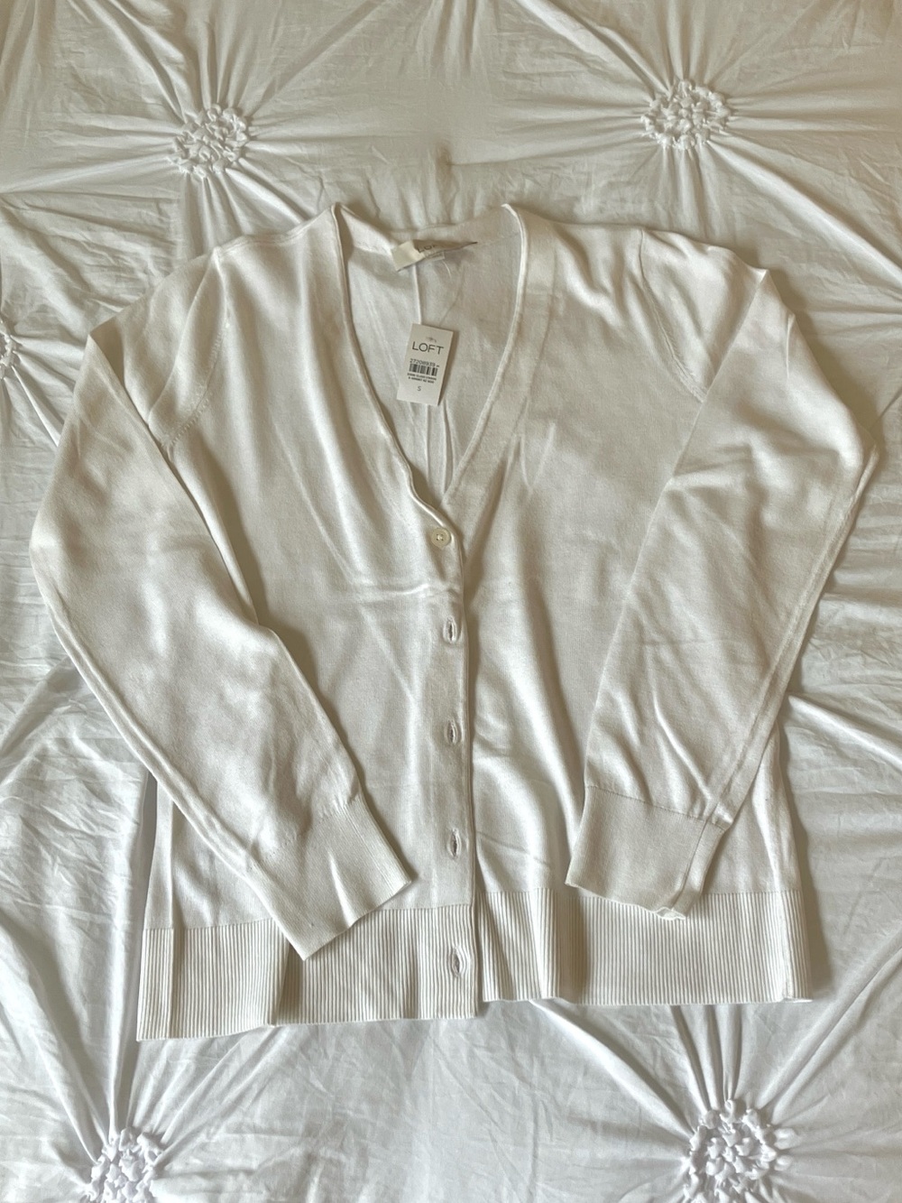 NWT LOFT Cream V-Neck Button-Up Cardigan